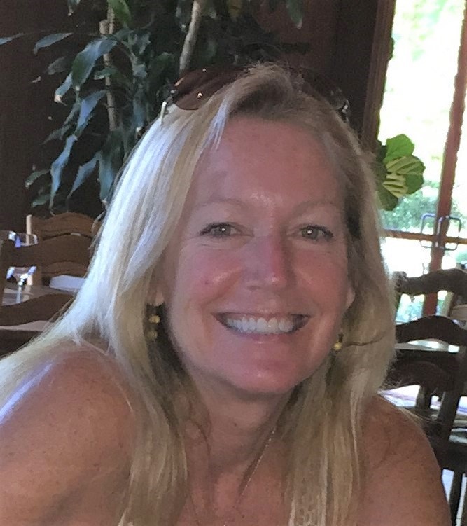 Portrait of author Debbie Cox